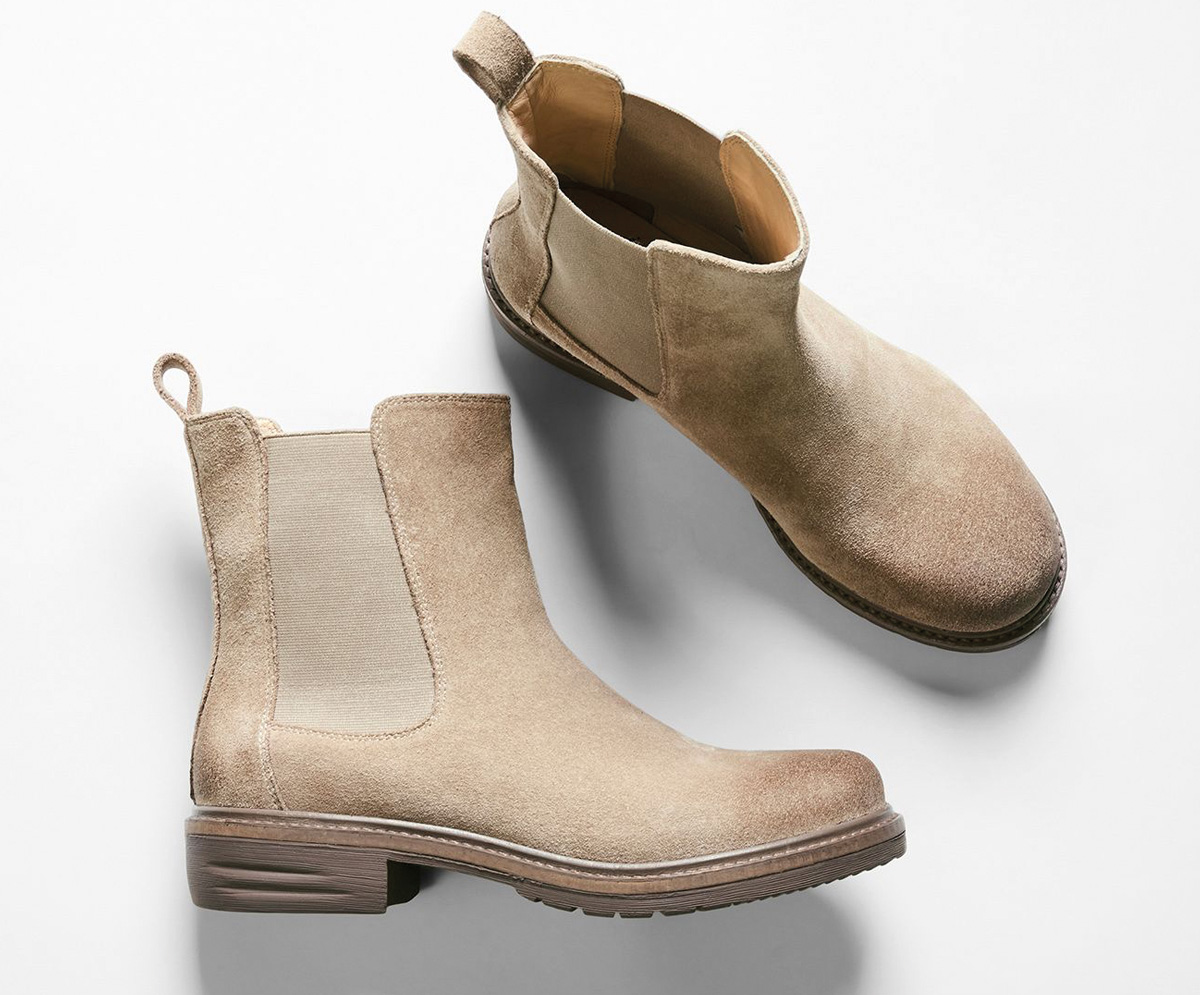 Essential Chelsea Ankle Boots