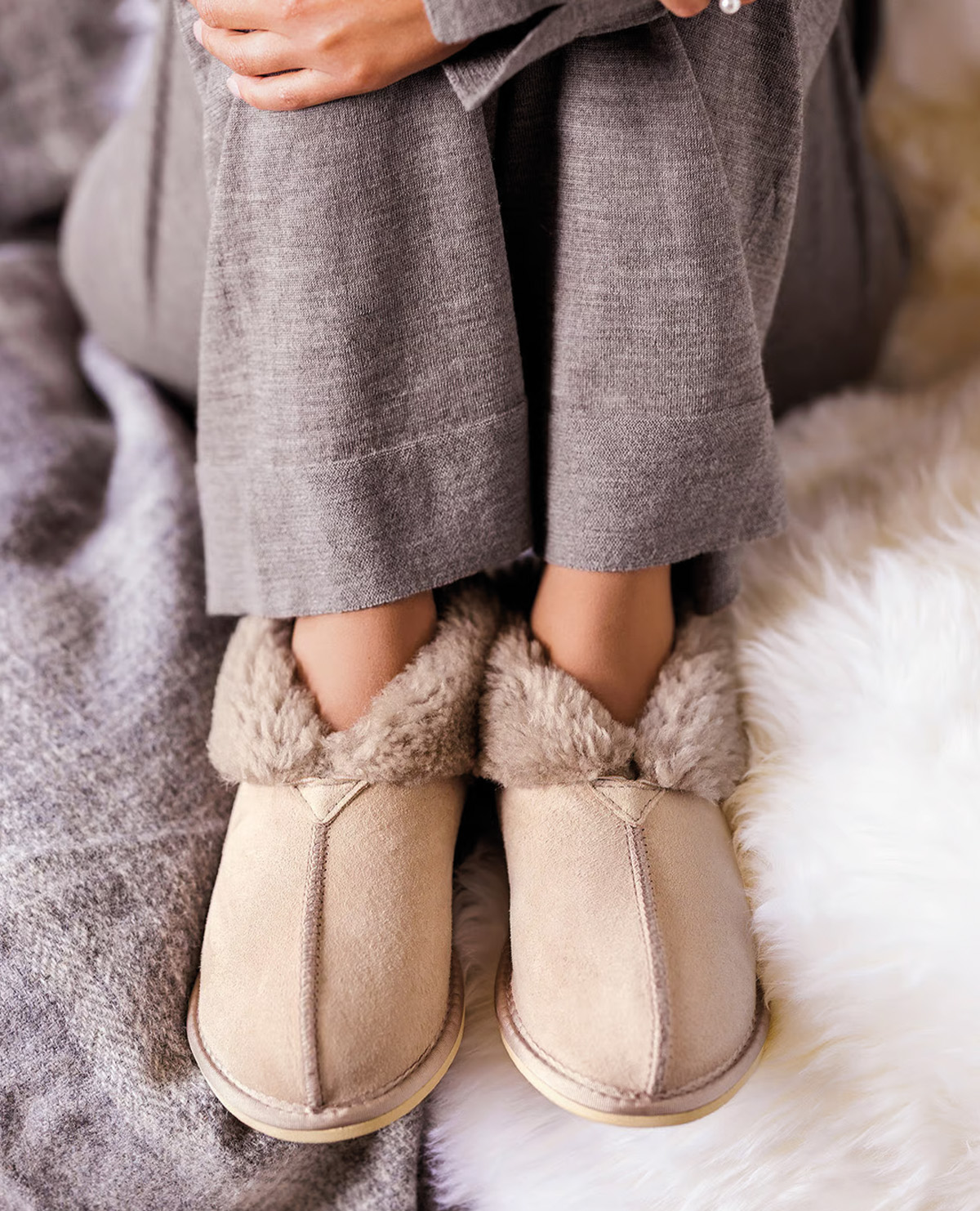 Sheepskin Bootee Slippers (oatmeal)