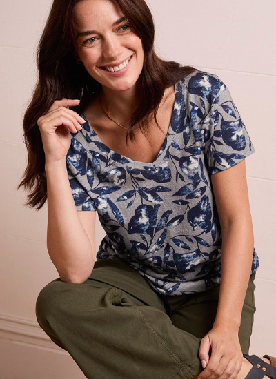 Linen Blend V Neck T Shirt