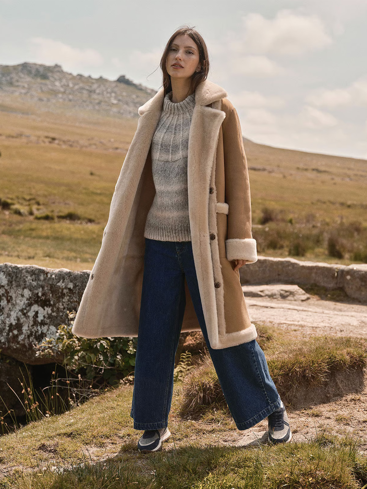 Exposed Wool Detail Coat