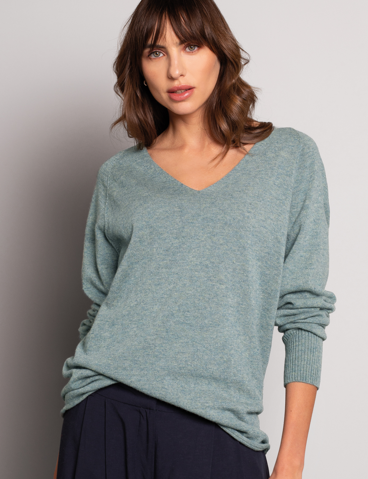 Supersoft Slouch V Neck Jumper (dark sage)