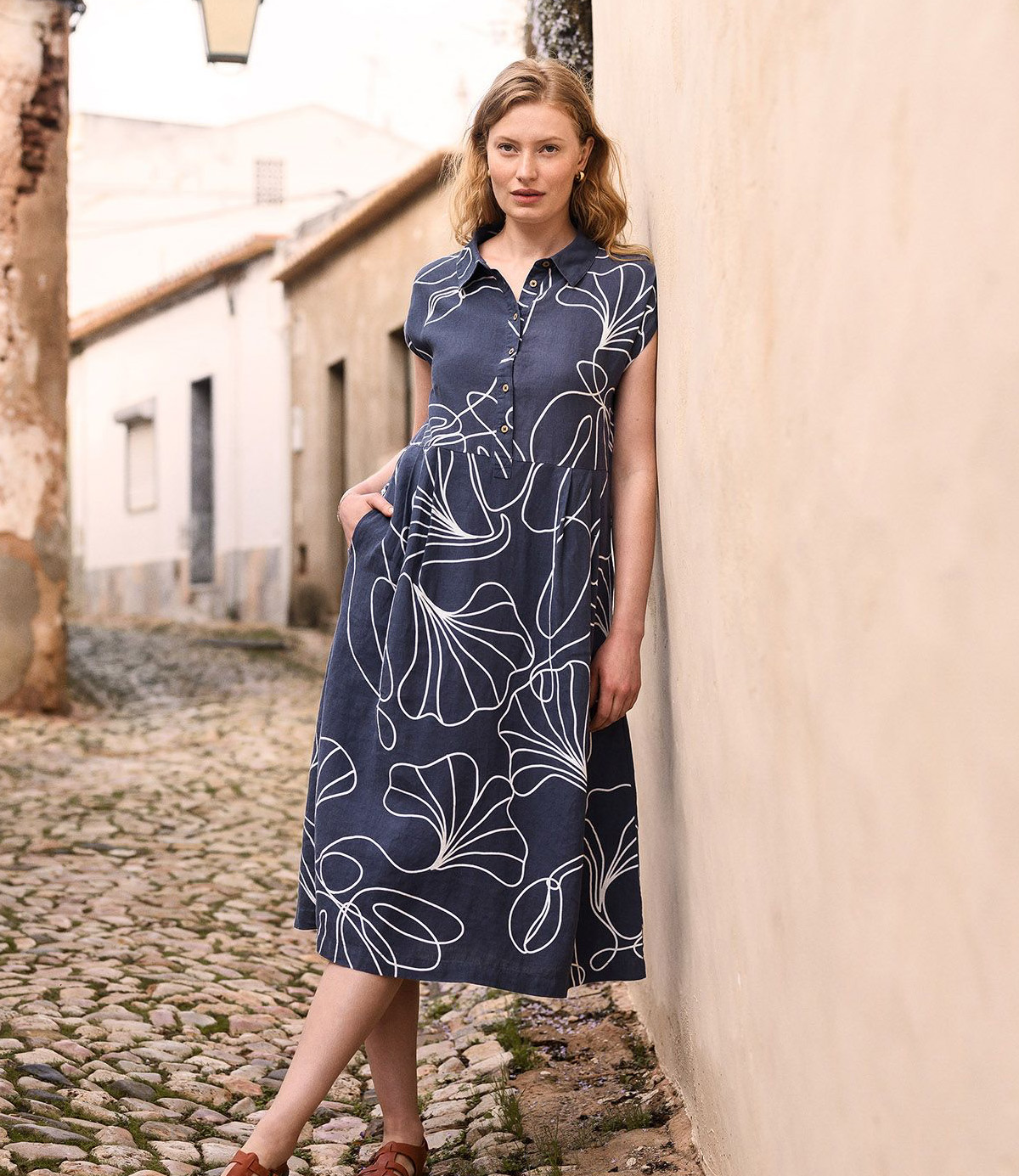 Linen Grown On Sleeve Midi Dress