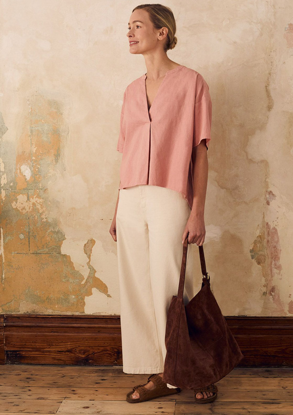 Linen Blend Dipped Hem Top