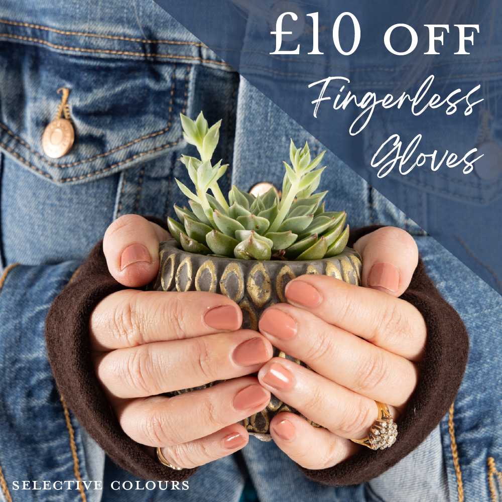 £10 off Fingerless Gloves - Selected colours