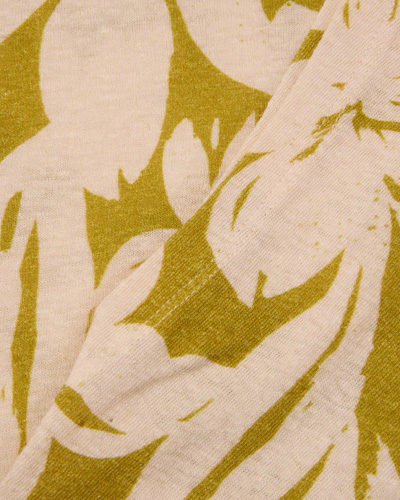 Linen Blend Folded Collar Top (moss floral)