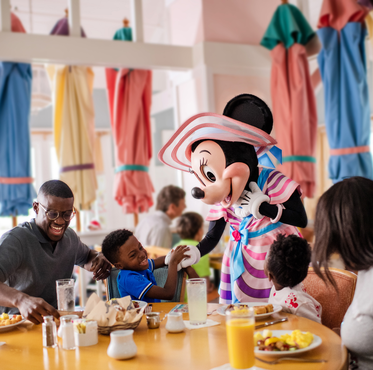 Free Dining and Drinks