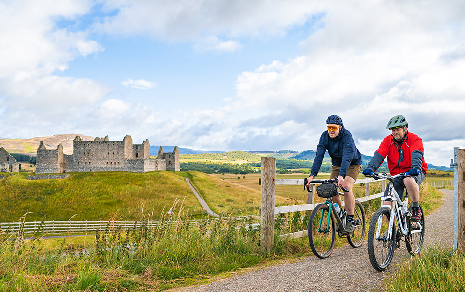 Cyclists enjoying the scenery