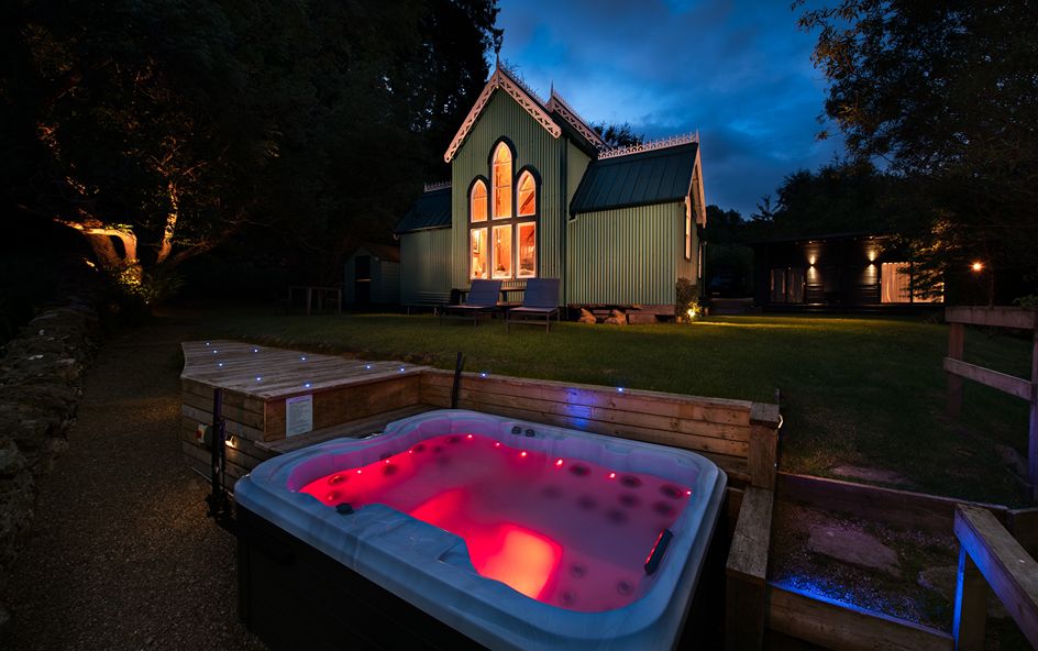Hot tub beside accommodation