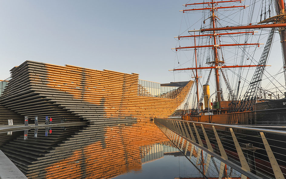 Reflection of the V&A Dundee