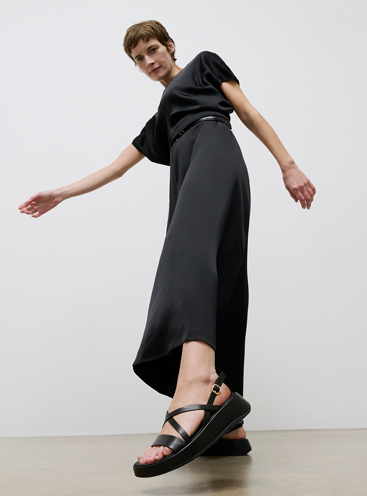 F-mode Strappy Sandal Image