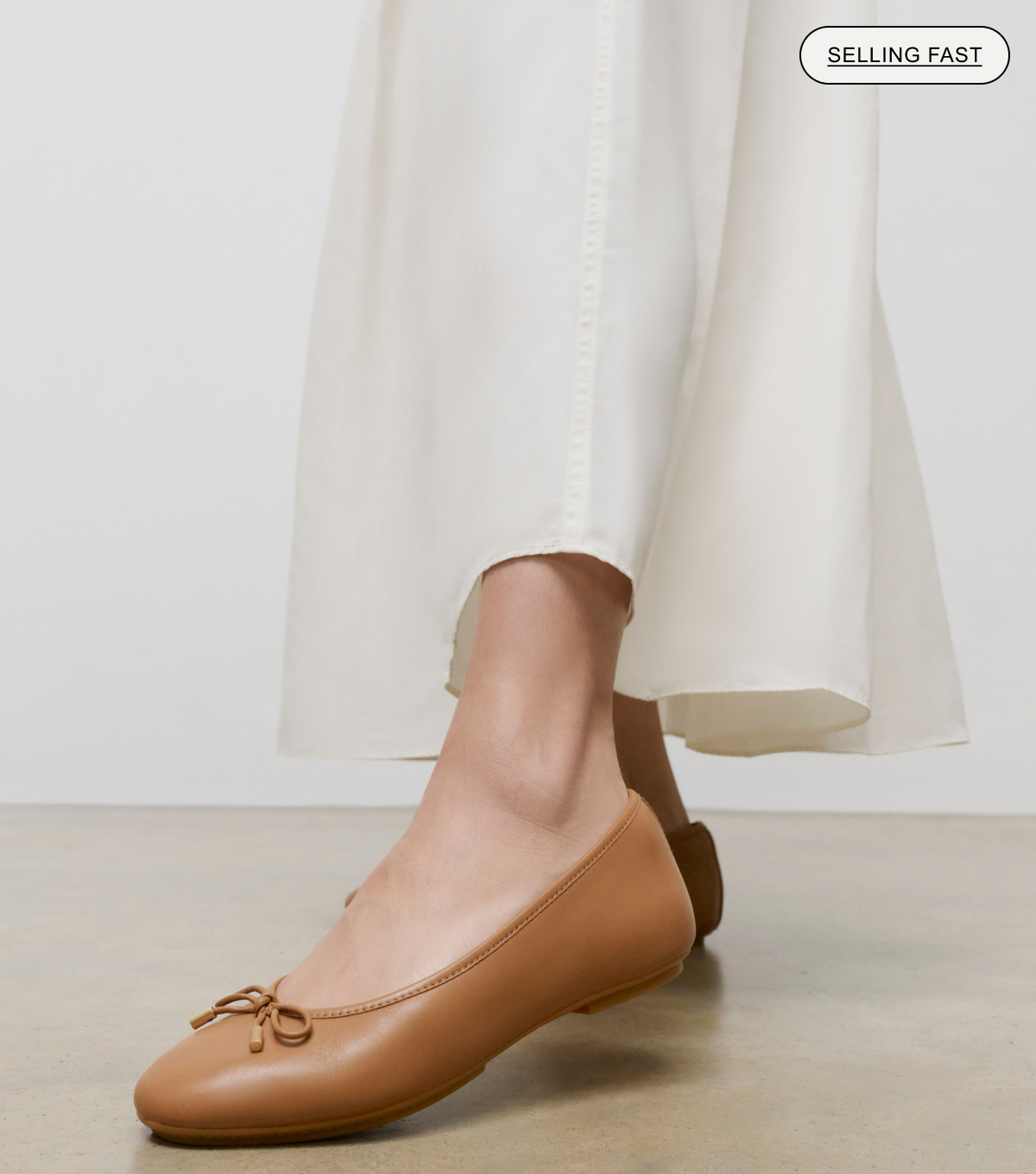 DELICATO Bow Soft Leather Ballerinas