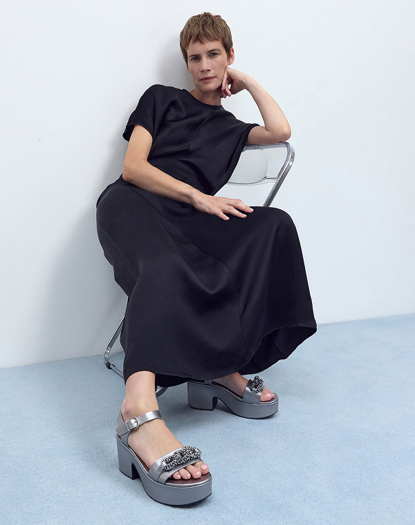 Platfform Sandals Image