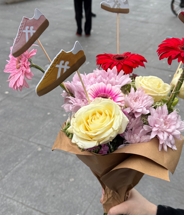 Behind The Scenes Street Giveaway