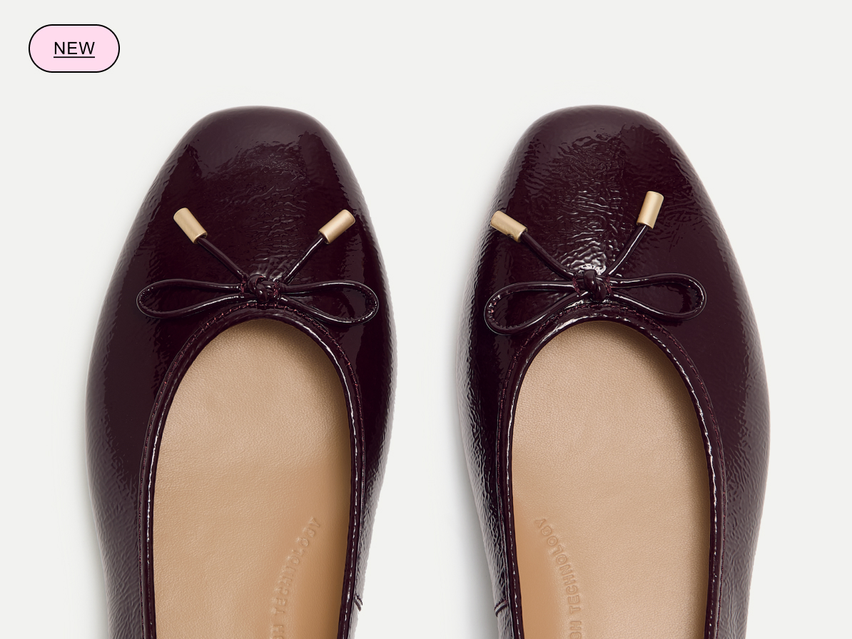 DELICATO Bow Textured Patent-Leather Ballerinas