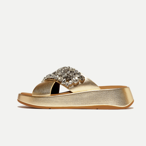 F-MODE Jewel-Deluxe Metallic-Leather Flatform Cross Slides Platino Image