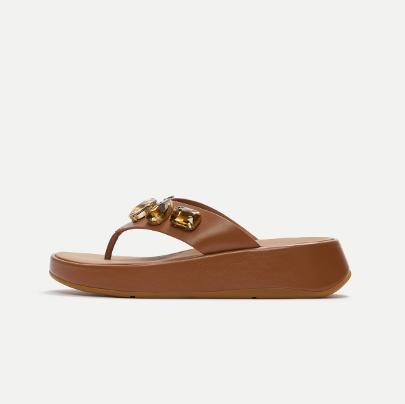 F-MODE Ultra-Jewel Leather Toe-Post Sandals Tan