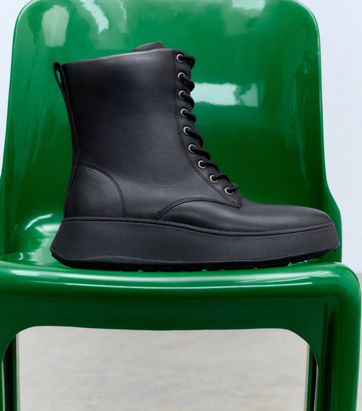 F-mode Lace up Image