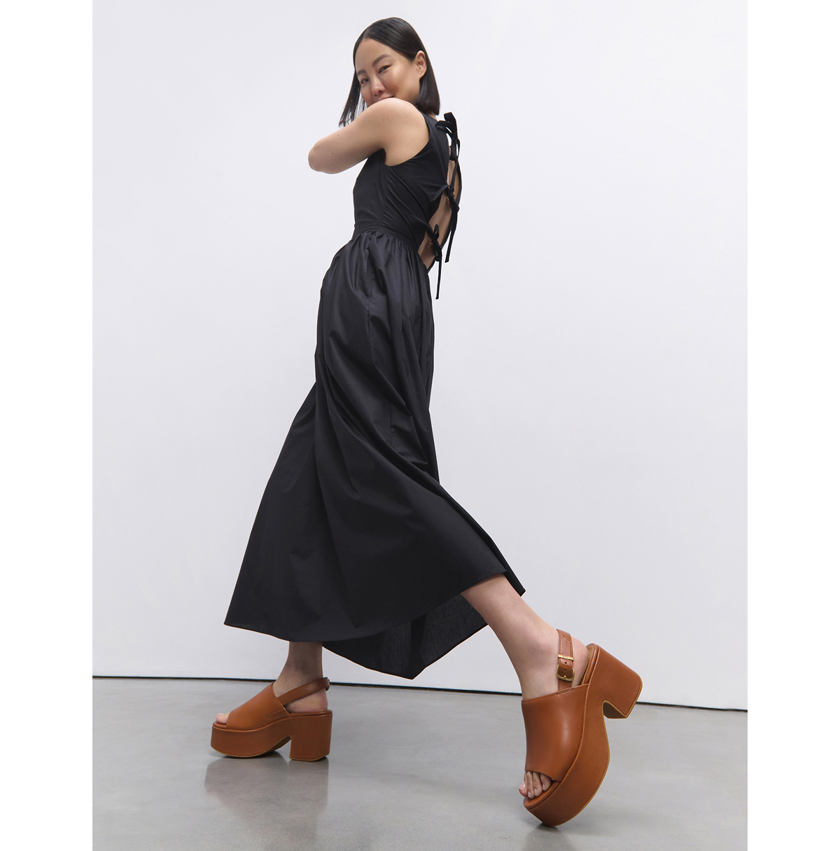 PLATFFORMS Leather Heeled Back-Strap Sandals Image