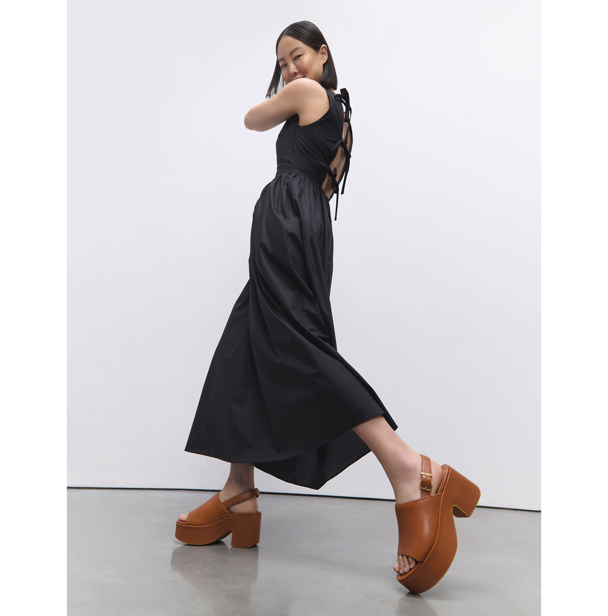 PLATFFORMS Leather Heeled Back-Strap Sandals Image