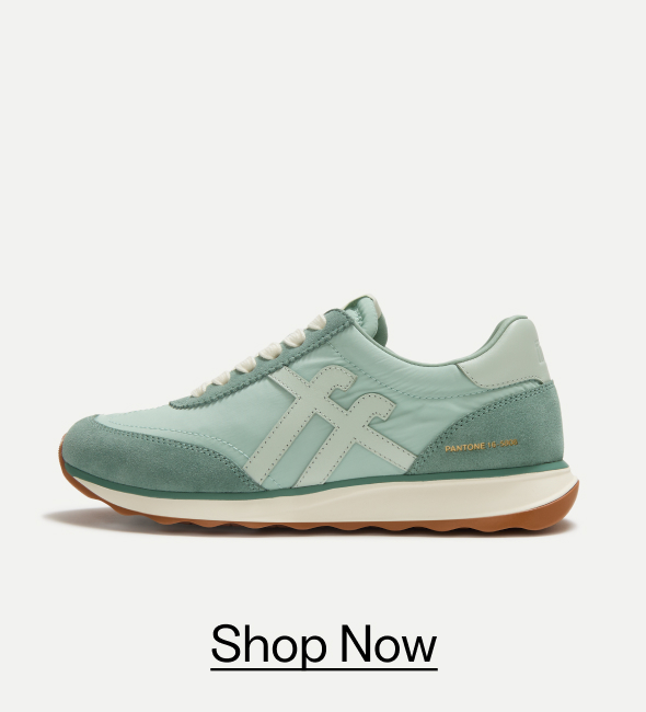 RETRO-Q | PANTONE Suede Trainers Frosty Green