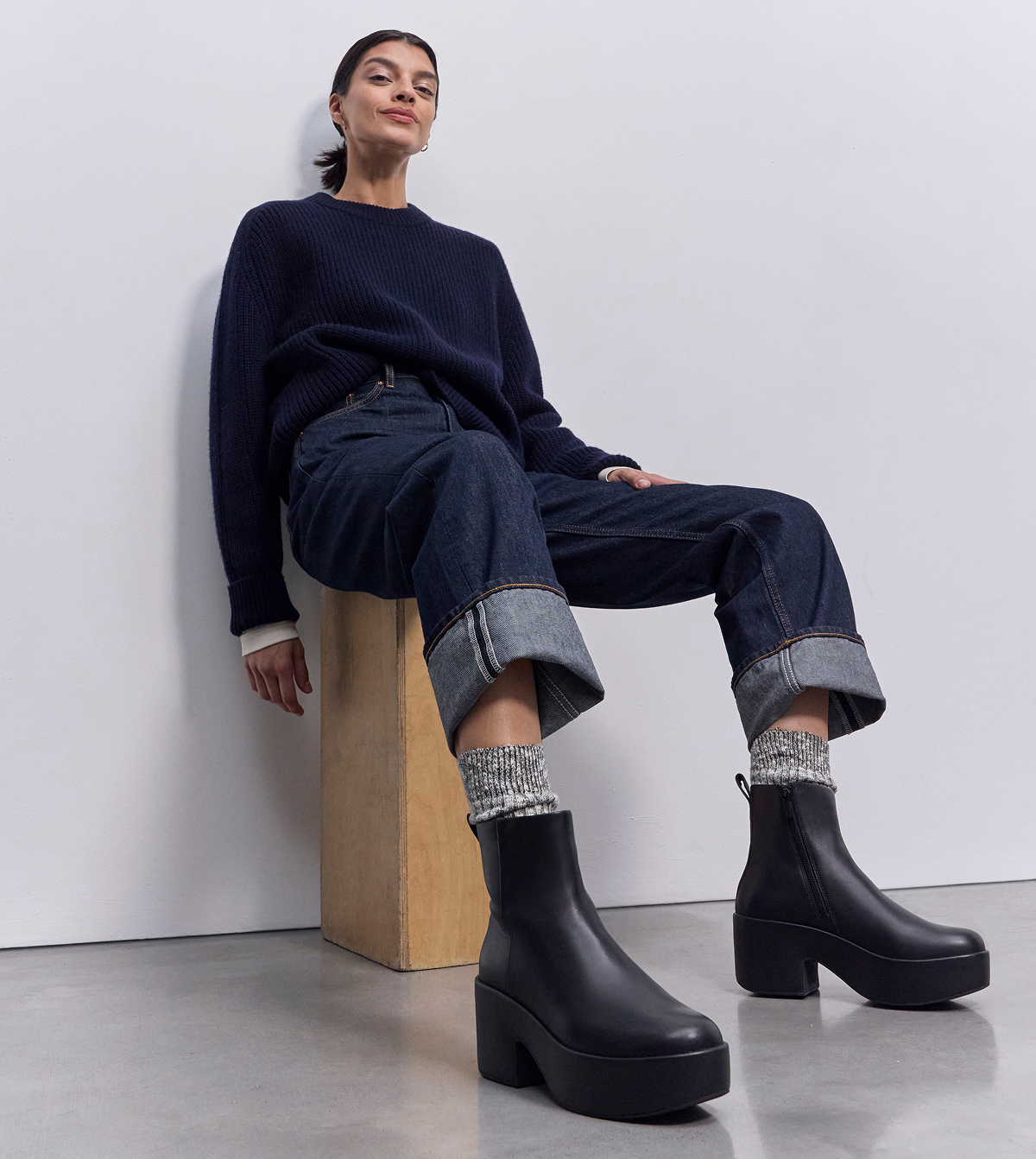 PLATFFORMS Leather Heeled Ankle Boots Black Image