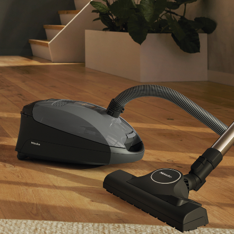 Classic C1 Pure Suction on hardwood floor