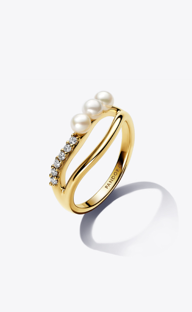 ''Treated Freshwater Cultured Pearl & Organically Shaped Double Band Ring''