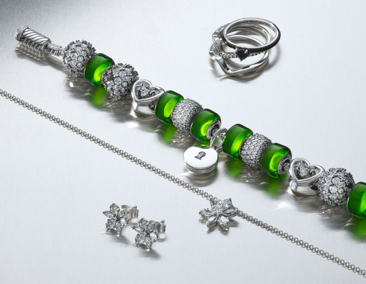 Pandora, discover the jewelry trends of 2025 Pandora
