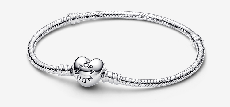 Pandora Moments Heart Clasp Snake Chain Bracelet