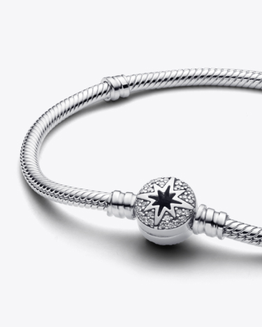 North Star Clasp Snake Chain Bracelet