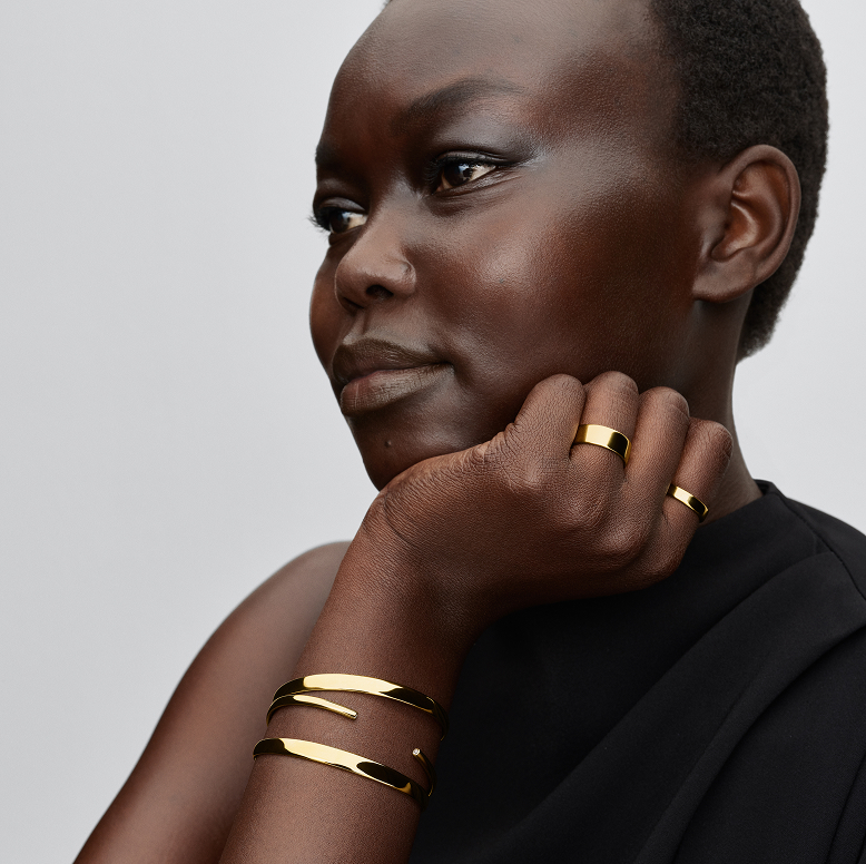 Model wearing engravable jewelry