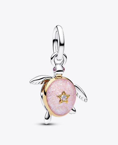 Front of turtle charm, featuring a lab-grown diamond