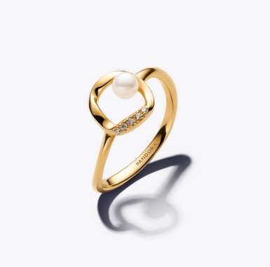 Organically Shaped Pavé Circle & Treated Freshwater Cultured Pearl Ring