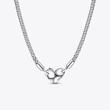 Collana Maglia Geometrica con Chiusura a Cuore
