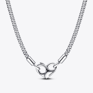 Collana Maglia Geometrica con Chiusura a Cuore
