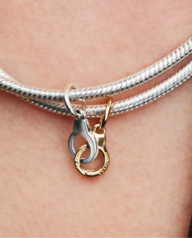 Charm Pendente Manette Divisibile