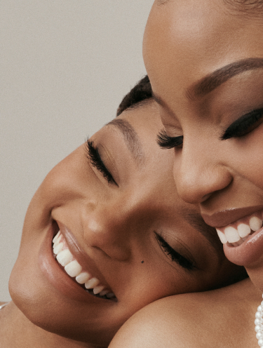 Chloe e Halle Bailey per Pandora