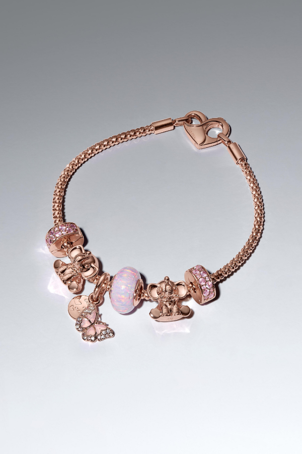A FIRST LOOK IN ROSE GOLD