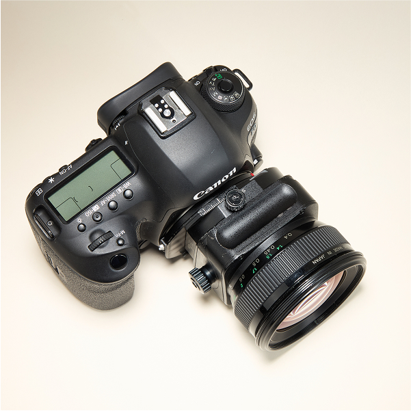 Canon EOS 5D Mark IV